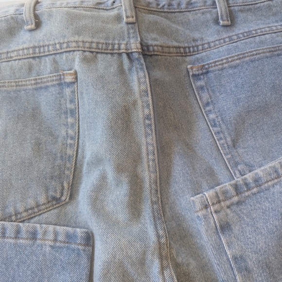 Classic Light Blue Relaxed Men's Jeans - Picture 10 of 10